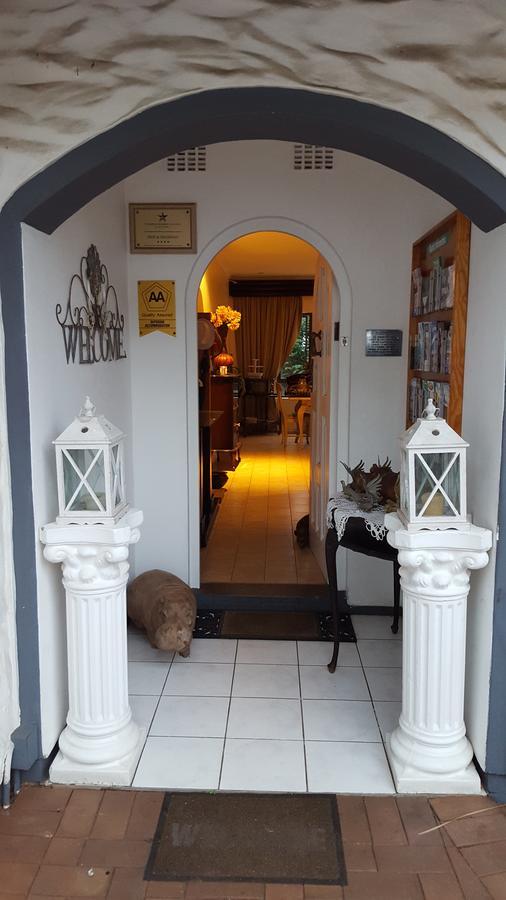 Old N New Bed & Breakfast Umhlanga Exterior photo